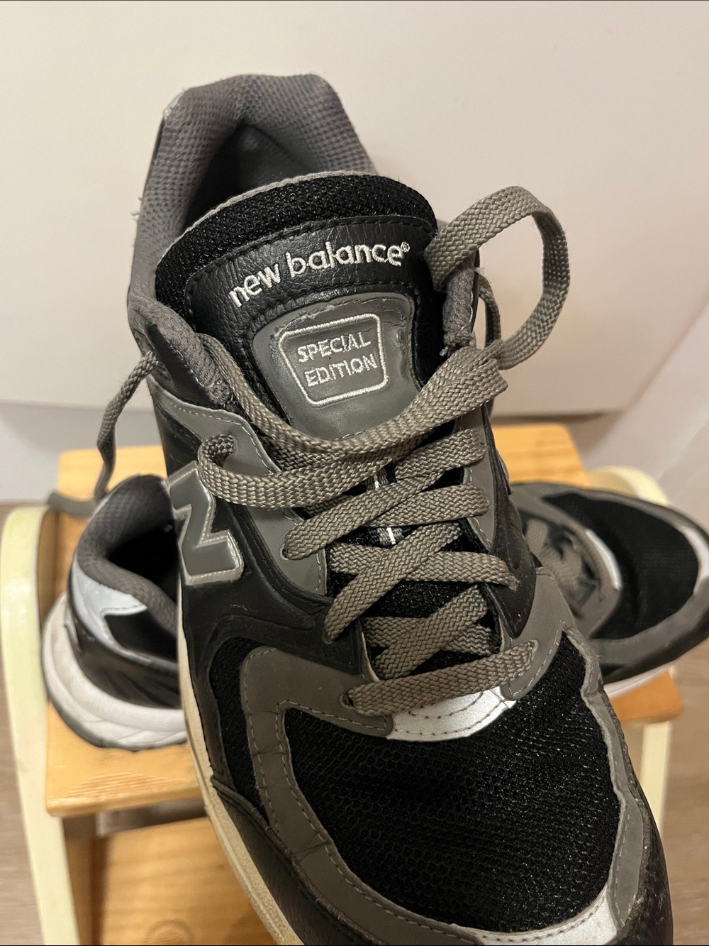 New Balance 2000 special edition Men’s Black and Grey Athletic Sneakers